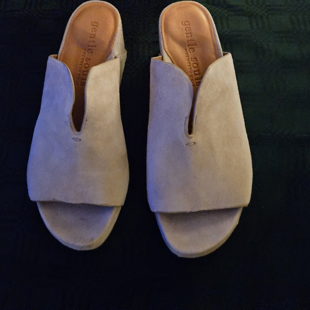Shoes - Picture 2 of 2